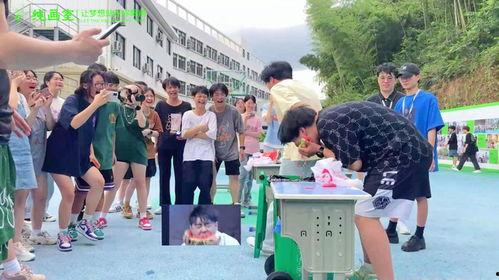 画室吃瓜学校,揭秘校园生活那些事儿