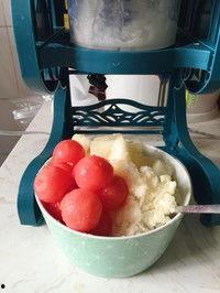 吃蜜瓜刨冰视频,蜜瓜刨冰制作全过程大揭秘