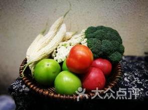 鱼吃蔬菜和瓜吗,鱼儿餐桌上的蔬菜与瓜果之旅